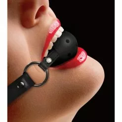 Ouch! Bâillon Boule Gag Strap Noir -GODES EN SILICONE Soldes baillon boule gag strap noir 3