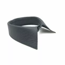 The Red COL DE CHEMISE CUIR 6 The Red COL DE CHEMISE CUIR -GODES EN SILICONE Soldes col de chemise cuir 1