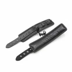 FUKR Menottes De Poignets Lined Noires 10 FUKR Menottes De Poignets Lined Noires -GODES EN SILICONE Soldes menottes de poignets lined noires 2