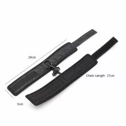 Generique Menottes Scratch Lace 11 Generique Menottes Scratch Lace -GODES EN SILICONE Soldes menottes scratch lace 3