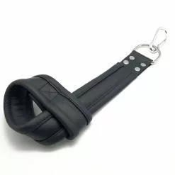 The Red Suspensions En Cuir - Mains-Pieds -GODES EN SILICONE Soldes suspensions en cuir mains pieds 2